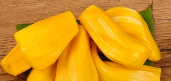 国精产品一一二二菠萝蜜：传闻其背后隐藏着神秘的古老配方，竟能让人青春永驻！