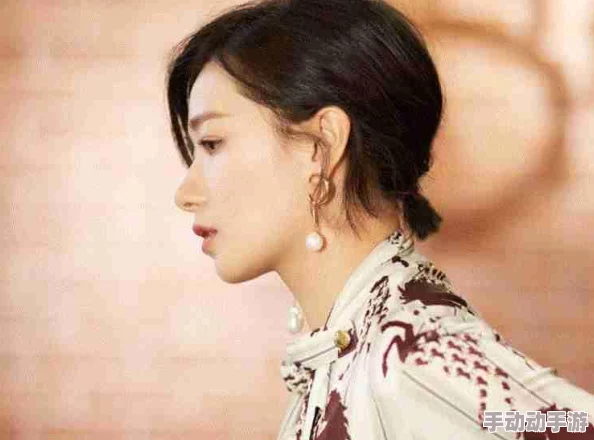 黑料不打烊2024年：重磅调查揭露娱乐圈内幕，震惊众多明星隐秘交往丑闻！