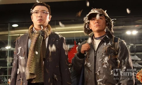 色内内电影：震惊！一位知名导演因丑闻被捕，影片上映前夕引发全网热议！