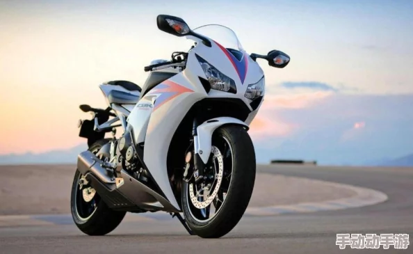 cc耶耶至尊版一直叫摩托摇，震惊！这款车型竟然引发车迷狂热，销售火爆到脱销！