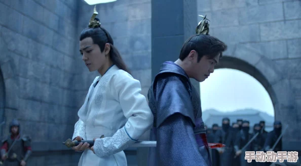 花与蛇零剧情紧凑，悬念迭起，视觉冲击力强，但结局略显仓促。