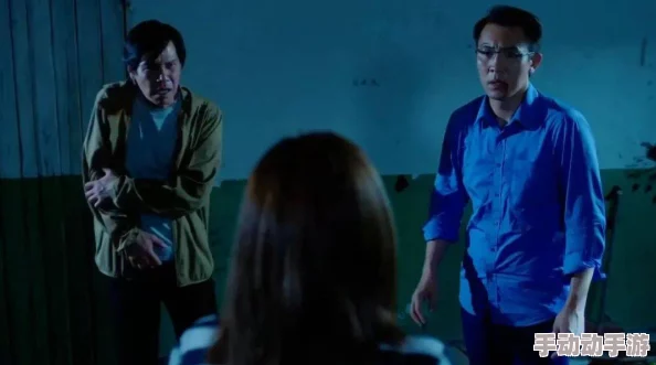 花与蛇零剧情紧凑，悬念迭起，视觉冲击力强，但结局略显仓促。