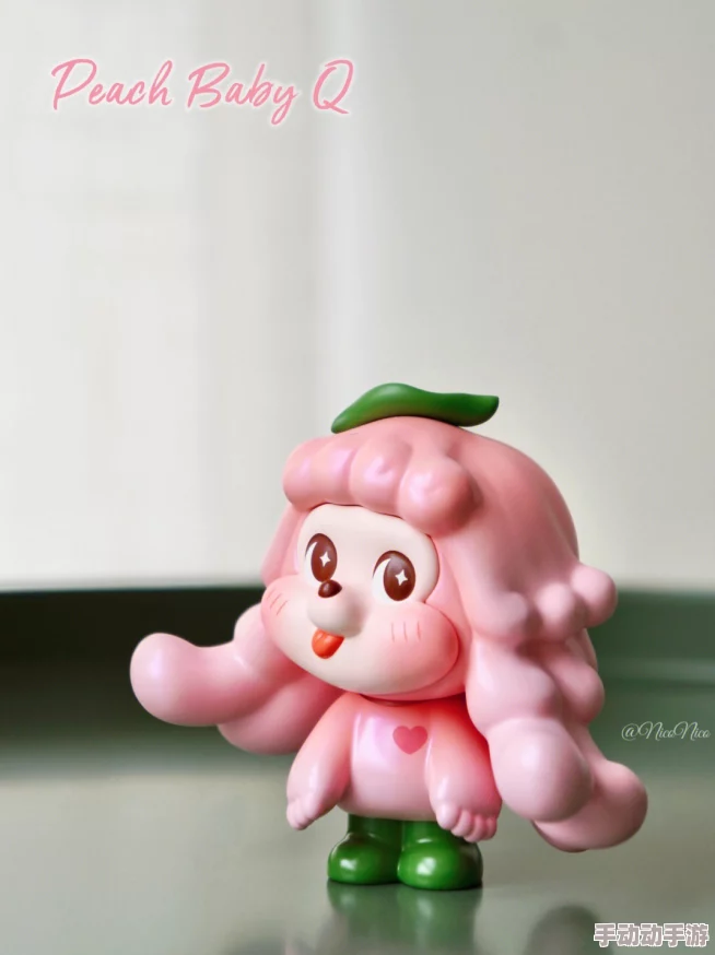 水蜜桃秘密基地铁面人