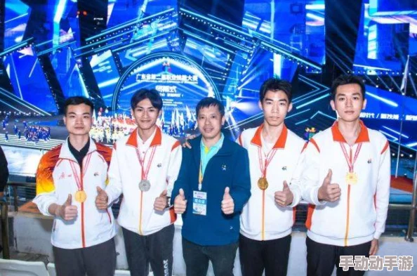 龙族世界大湾仔的夜第二季加更版携手共创美好未来勇敢追梦不负青春 龙族世界大湾仔的夜第二季加更版携手共创美好未来勇敢追梦不负青春