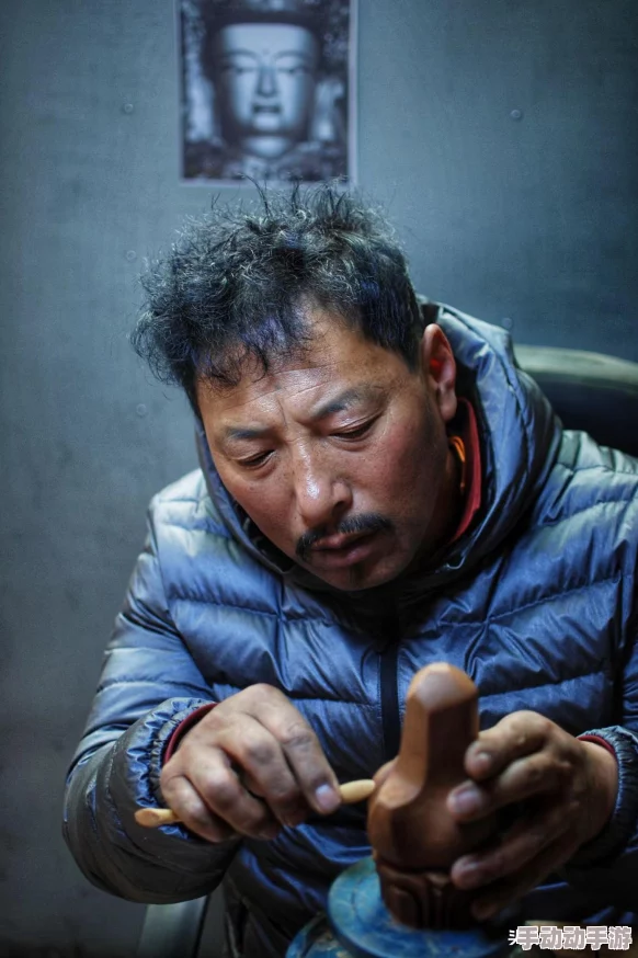 惊喜！DNF漫游玩家必备：揭秘远古套装中最强选择，提升战力超乎想象！
