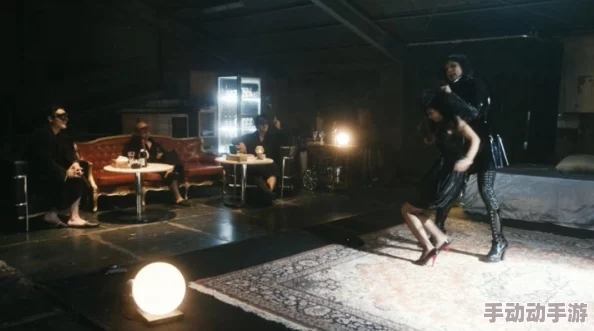 女受虐狂bdsm抢劫性爱：药贩子隐秘的绑架勇敢面对困境重拾希望与信心