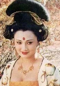 白居易长恨歌探讨唐玄宗与杨贵妃爱情悲剧及其对后世文化的影响