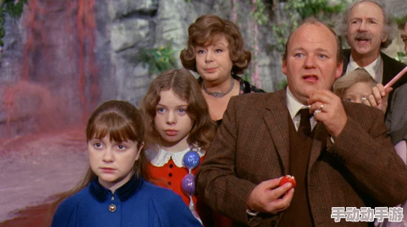 查理和巧克力工厂探索权力、欲望和童年纯真在奇幻世界中的交织 查理和巧克力工厂探索权力、欲望和童年纯真在奇幻世界中的交织