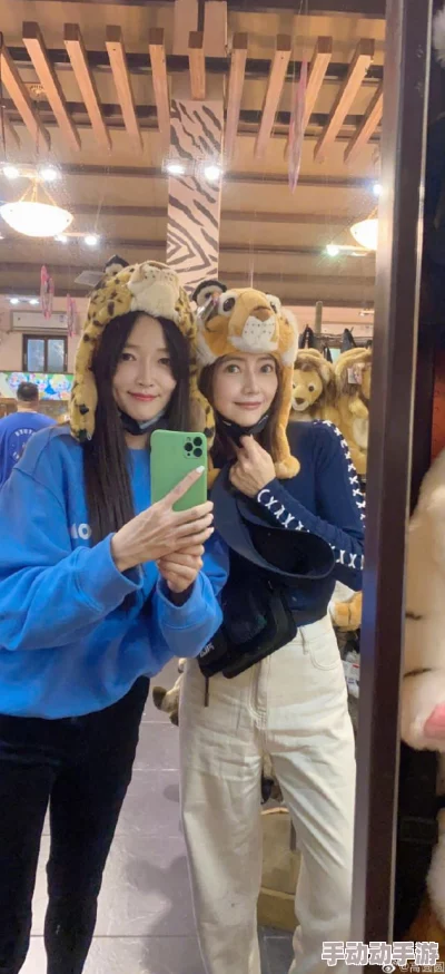 疯狂动物园帽子图鉴大全:耳机篇,解锁最新热门潮流配饰! 疯狂动物园帽子图鉴大全:耳机篇,解锁最新热门潮流配饰!