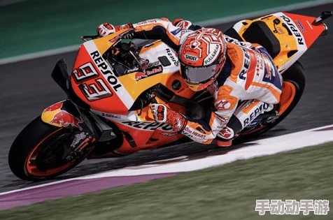 《地下城与勇士》中手套装备深度解析哪些英雄最适合使用？