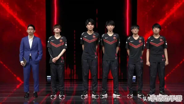 英雄联盟手游：卡萨丁登场时间及深度玩法解析